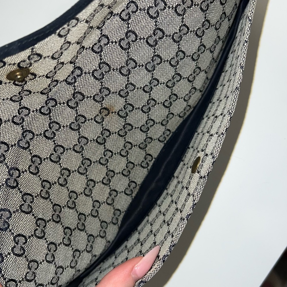 Gucci Vintage Clutch - Picture 3 of 3